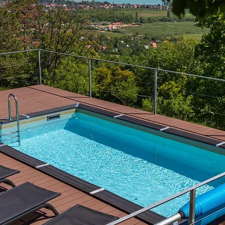 Monte Balaton * パロズナク