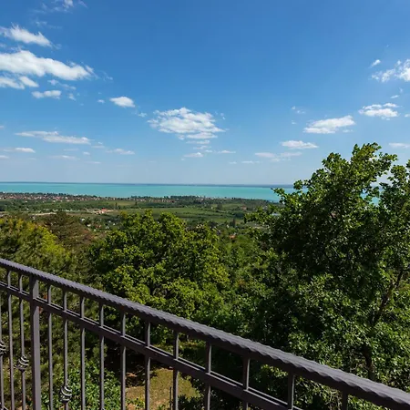 Сasa de vacaciones Monte Balaton *