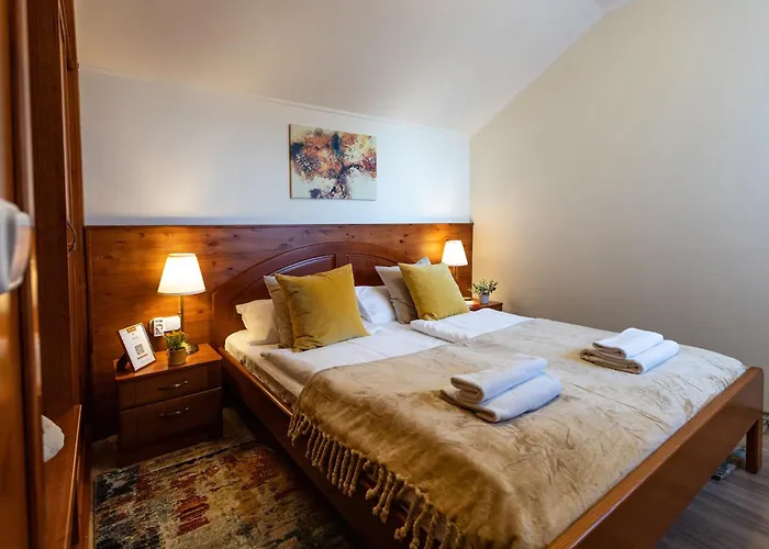 Monte Balaton פלוזנק