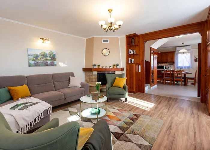 Monte Balaton בית נופש פלוזנק