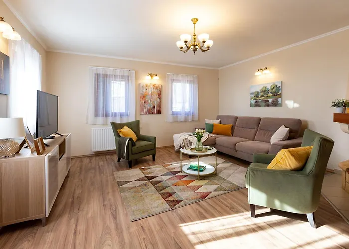 Monte Balaton פלוזנק