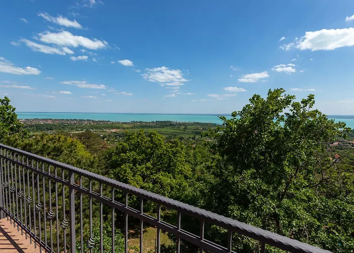 Сasa de vacaciones Monte Balaton *